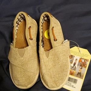 Toddler size 9 toms